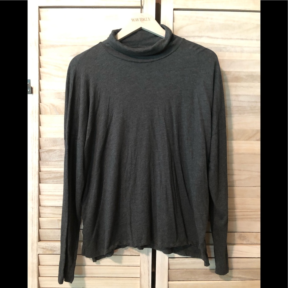 ♦️♦️♦️♦️♦️Abercrombie & Fitch Turtle neck XL